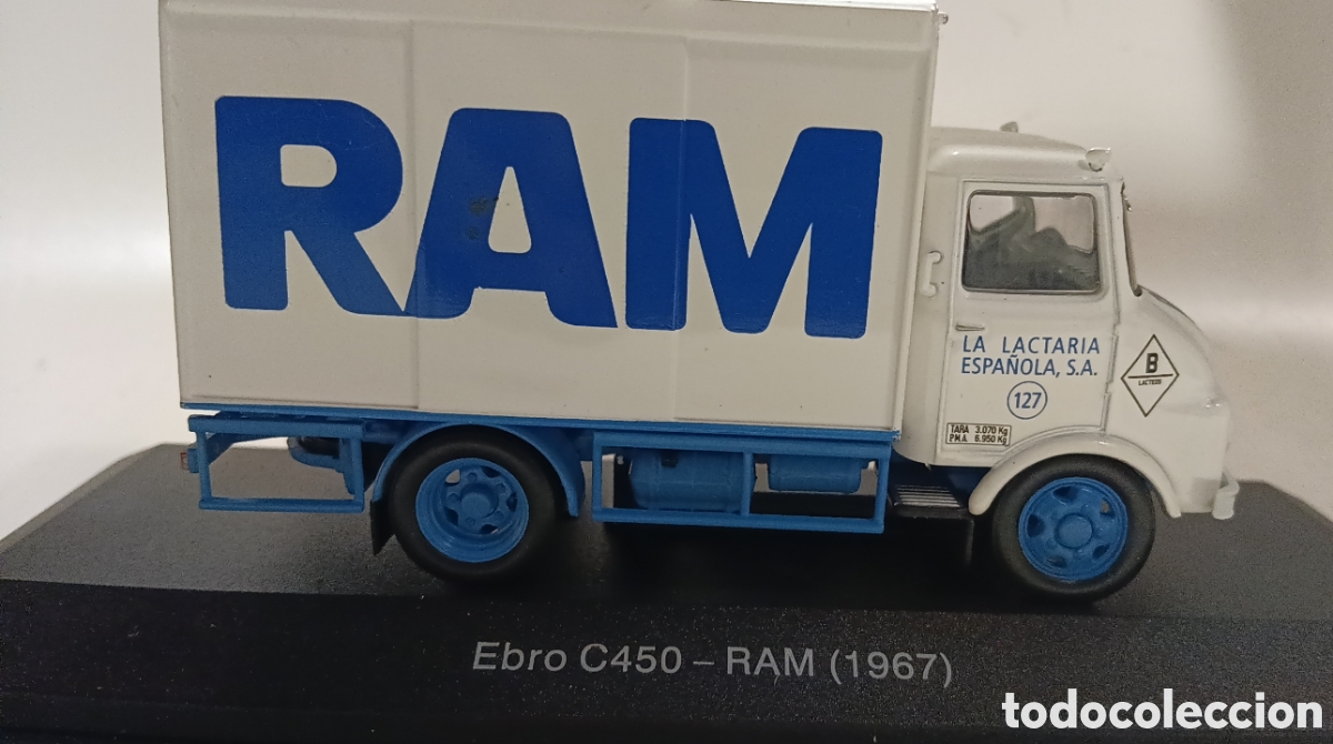 Coches a escala: VEH&Iacute;CULO REPARTO Y SERVICIO SALVAT EBRO RAM 1967