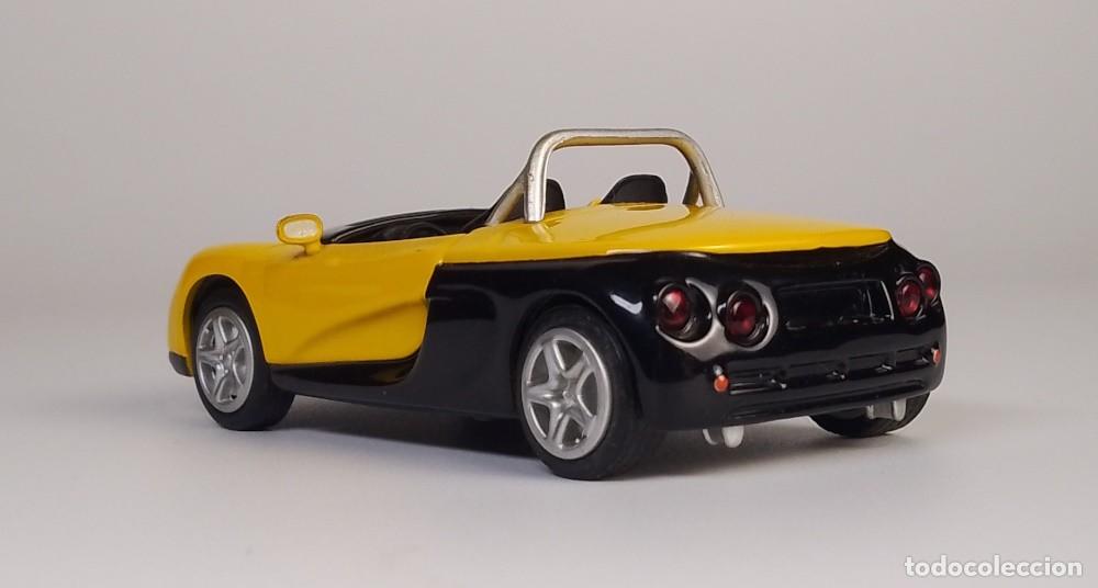 Coches a escala: RENAULT SPORT SPIDER 1996 - Foto 4