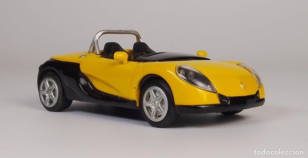 Coches a escala: RENAULT SPORT SPIDER 1996 - Foto 8