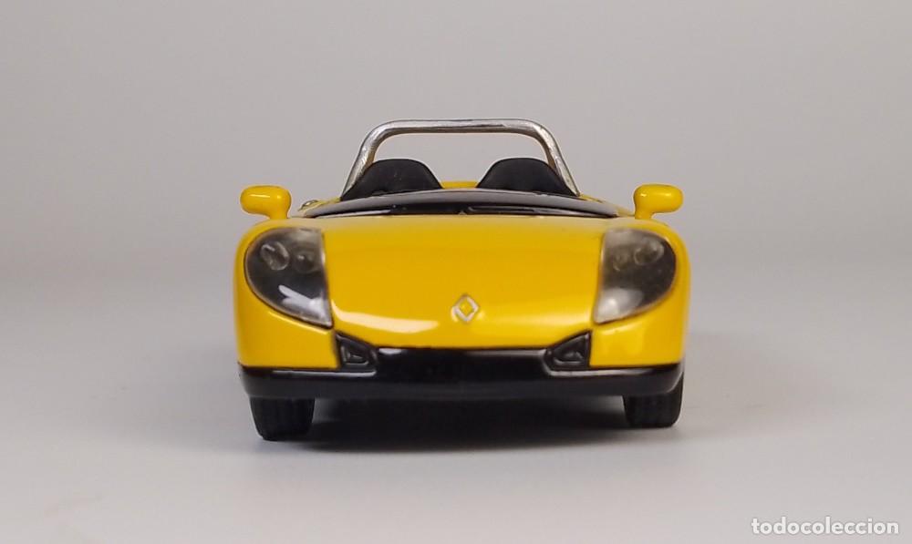 Coches a escala: RENAULT SPORT SPIDER 1996 - Foto 9