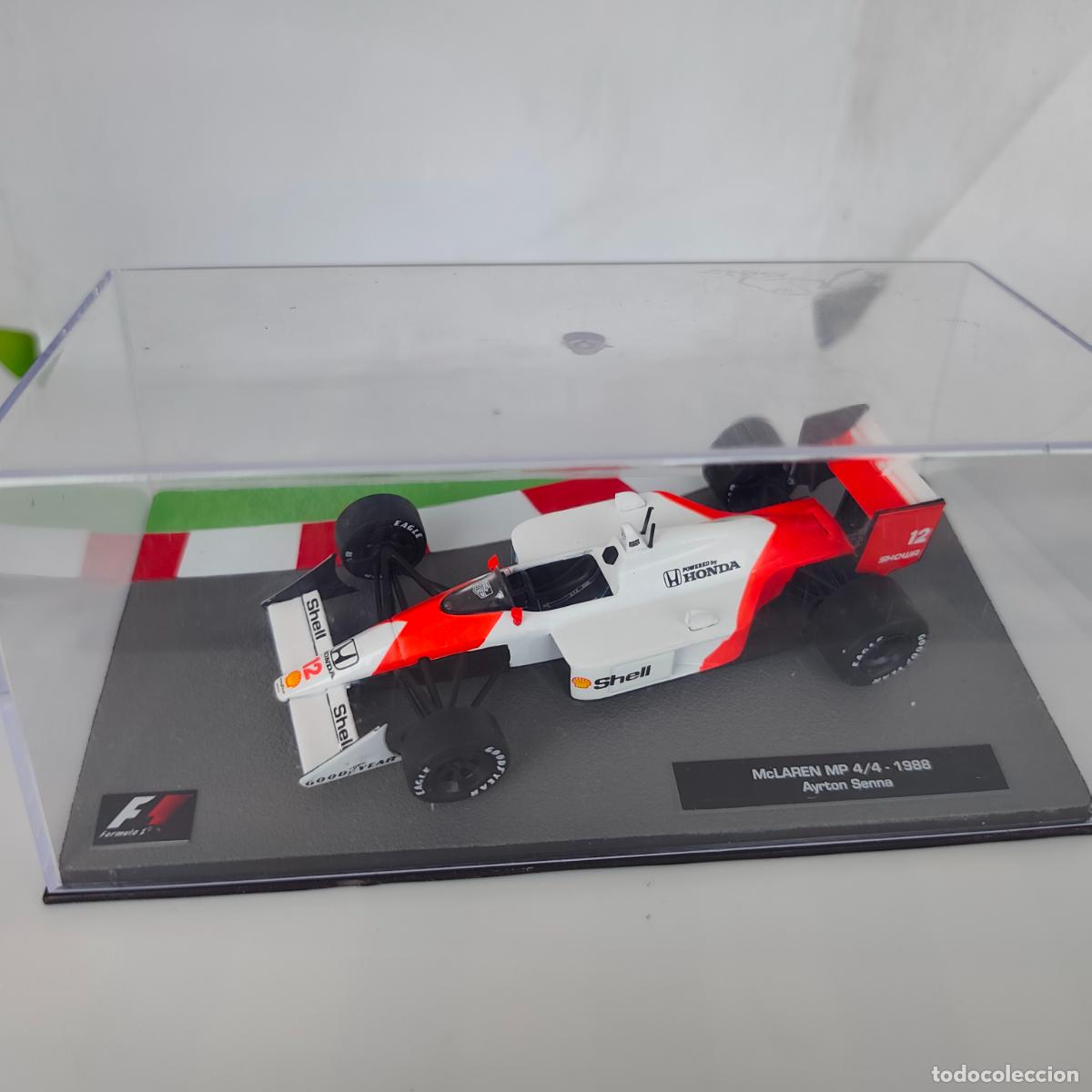 Coches a escala: MCLAREN MP 4/4 - 1988 Ayrton Senna en hurna de metacrilato