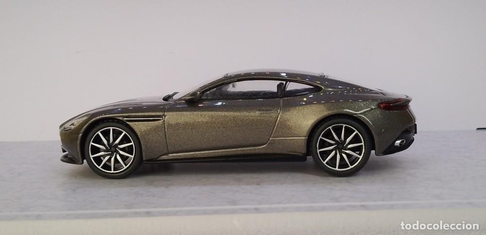 Coches a escala: ASTON MARTIN DB11 2016 - Foto 3
