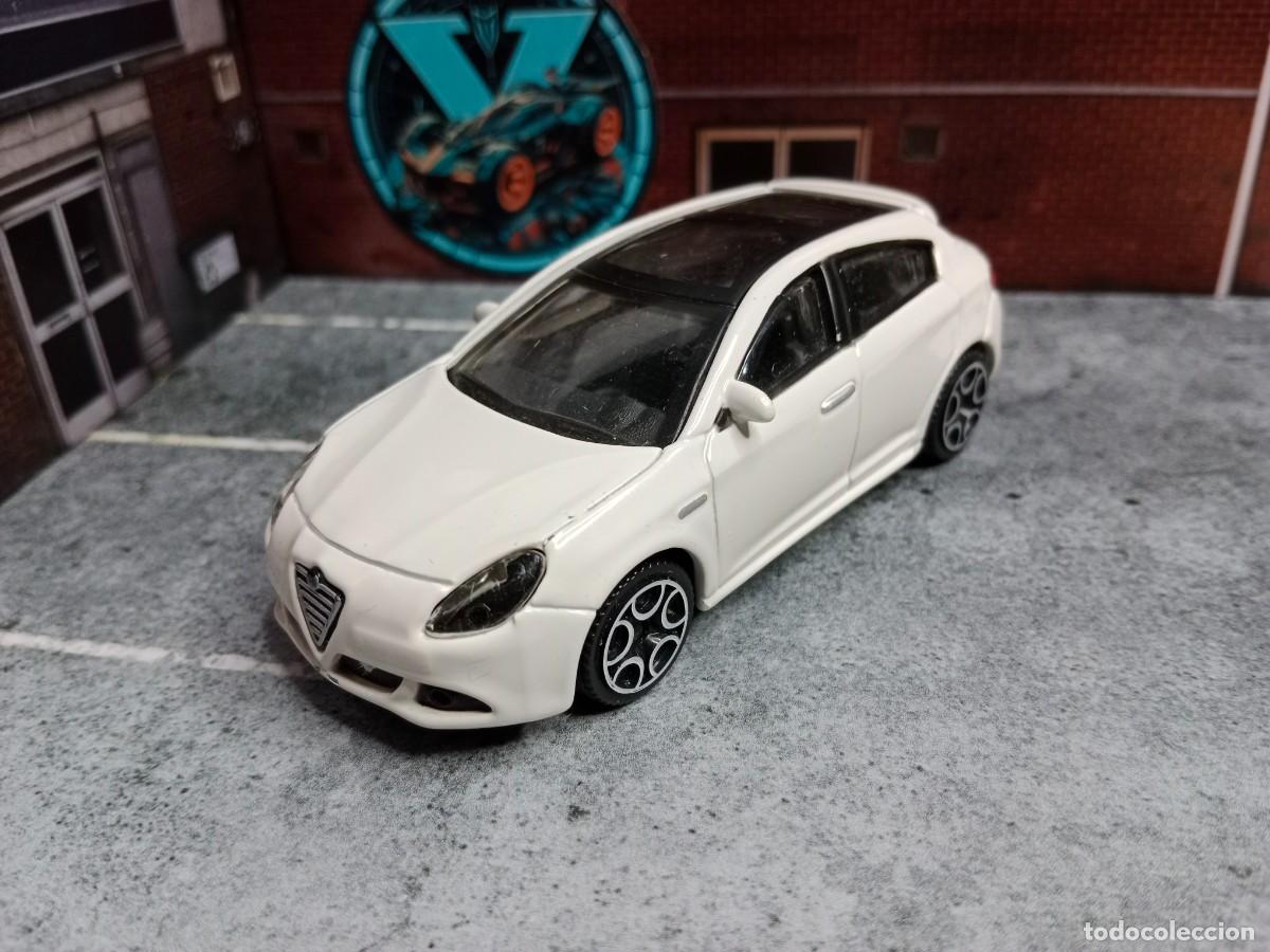 Coches a escala: Alfa Romeo Giulietta Bburago 1/43 Burago