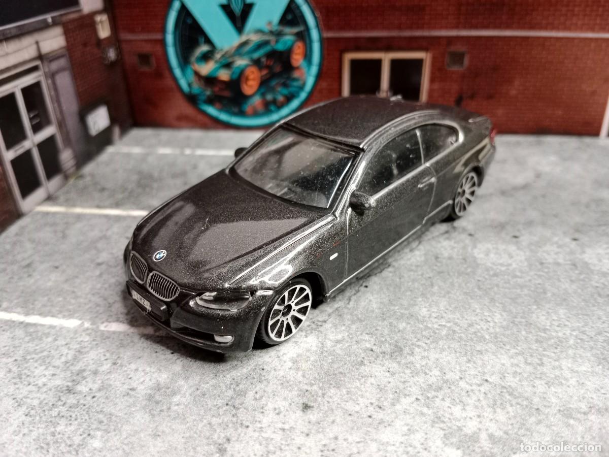 Coches a escala: BMW 335i Bburago 1/43 Burago