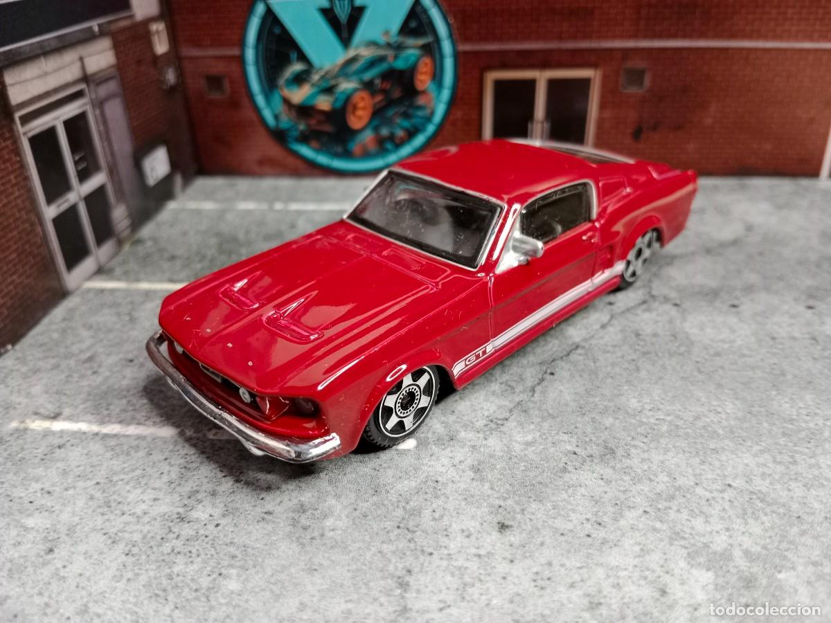 Coches a escala: Ford Mustang GT Bburago 1/43 Burago