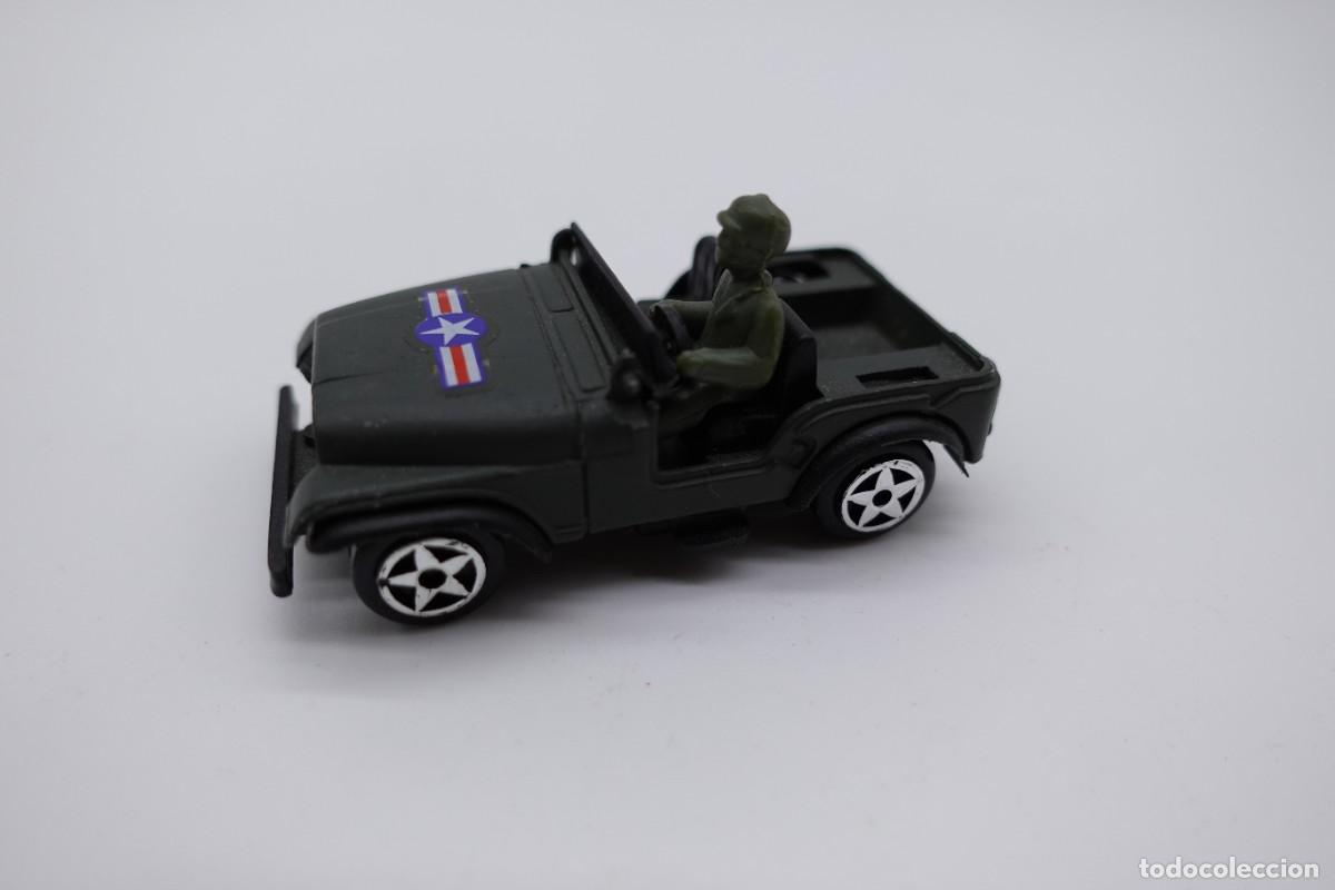 Carros em escala: JEEP MILITAR DE JUGUETE GUISVAL COLOR VERDE OLIVA CON SOLDADO CONDUCTOR VINTAGE