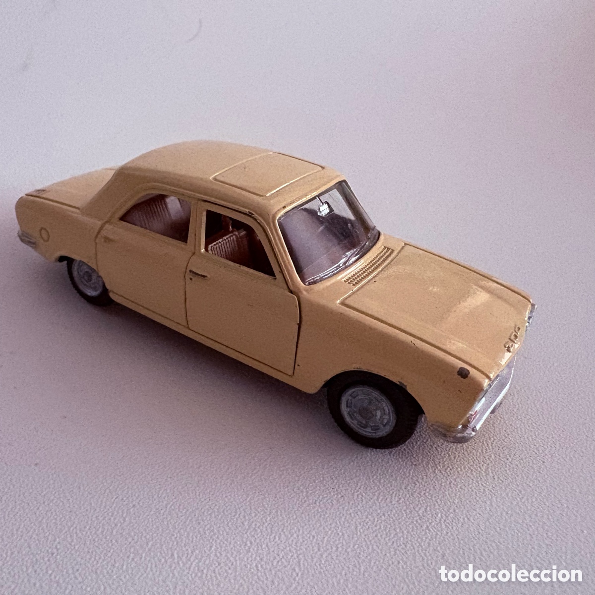 Coches a escala: COCHE ESCALA 1/43 PEUGEOT 303 REF 200 PILEN COLOR CREMA