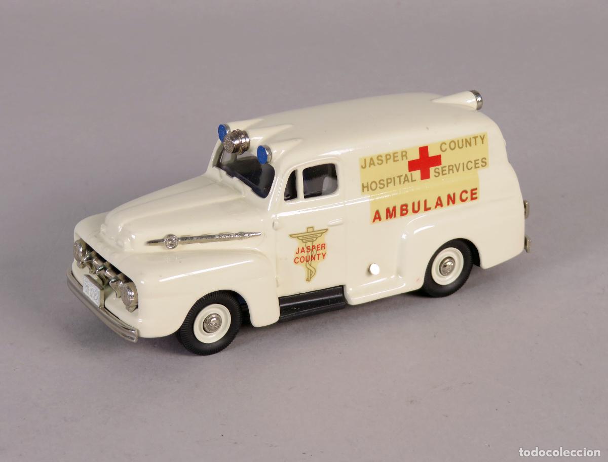 Coches a escala: Ford F1 Panel Special Delivery 1952 Brooklin Models 1/43 Made in England ambulancia Hospital