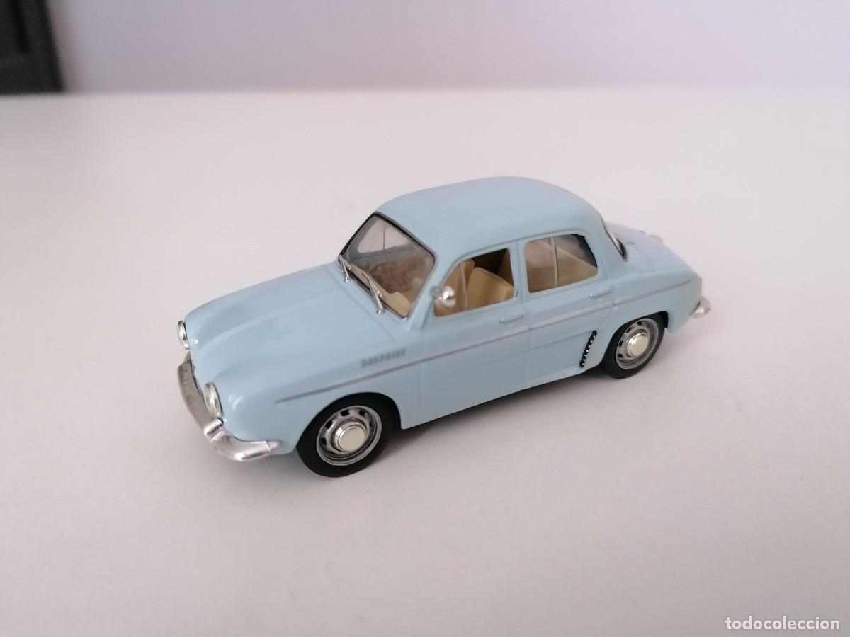 Coches a escala: Altaya 1/43 Renault Dauphine Buen Estado