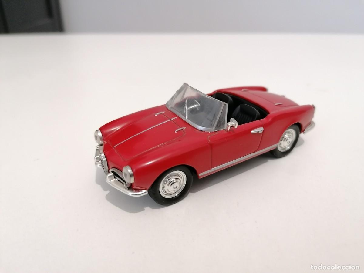 Voitures &agrave; l'&eacute;chelle: Del Prado 1/43 Alfa Romeo Giulietta Spyder Buen Estado
