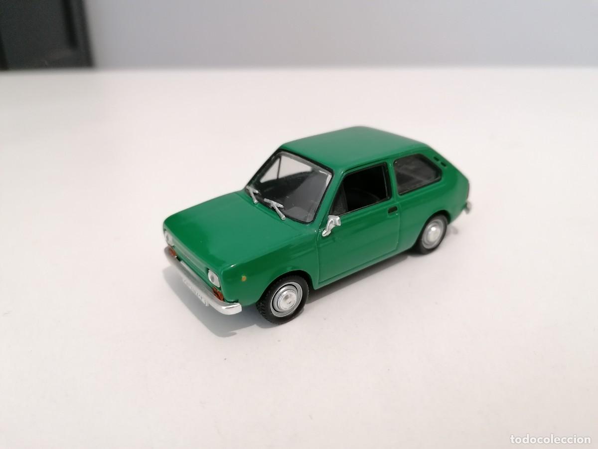 Voitures &agrave; l'&eacute;chelle: Altaya 1/43 Seat 133 Buen Estado