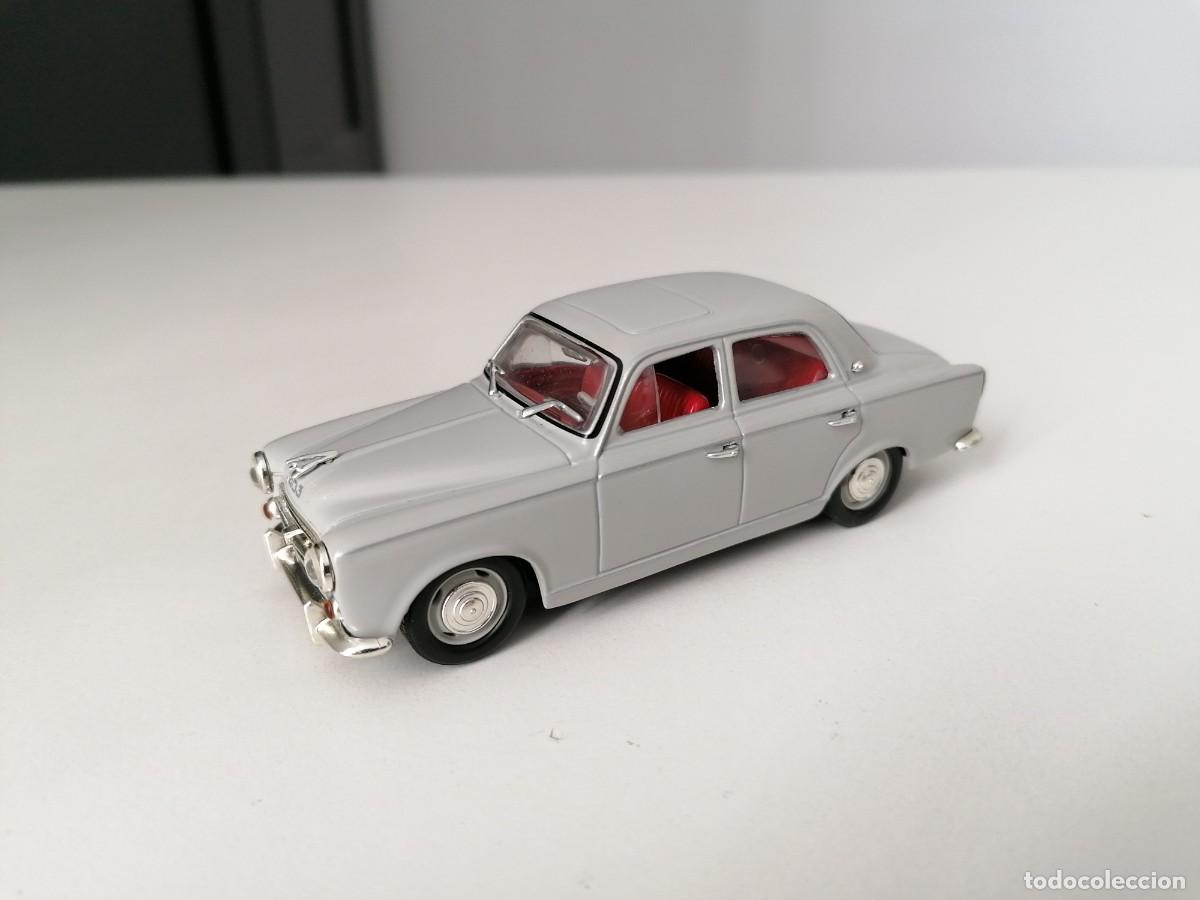 Voitures &agrave; l'&eacute;chelle: Altaya 1/43 Peugeot 403 1956 Nostalgia Buen Estado