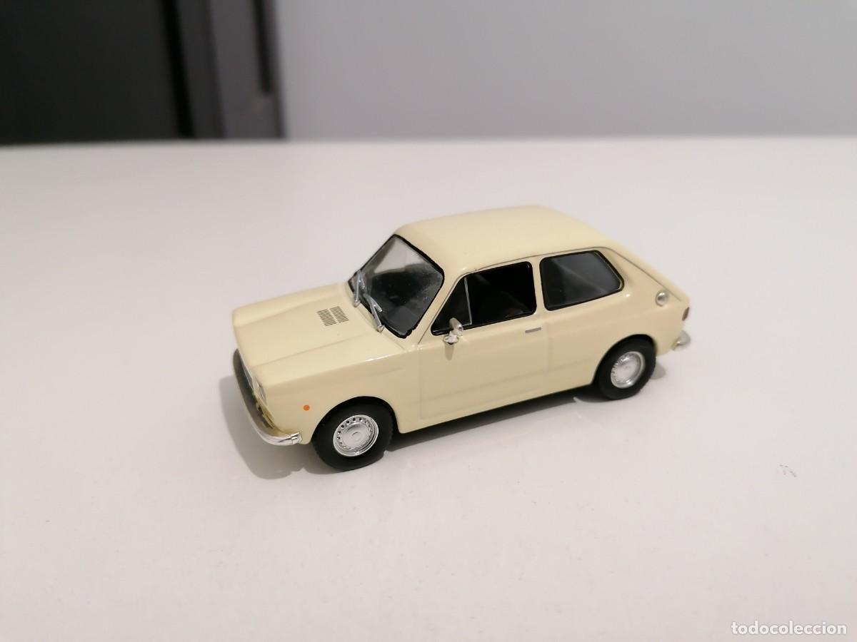 Voitures &agrave; l'&eacute;chelle: Altaya 1/43 Seat 127 Buen Estado