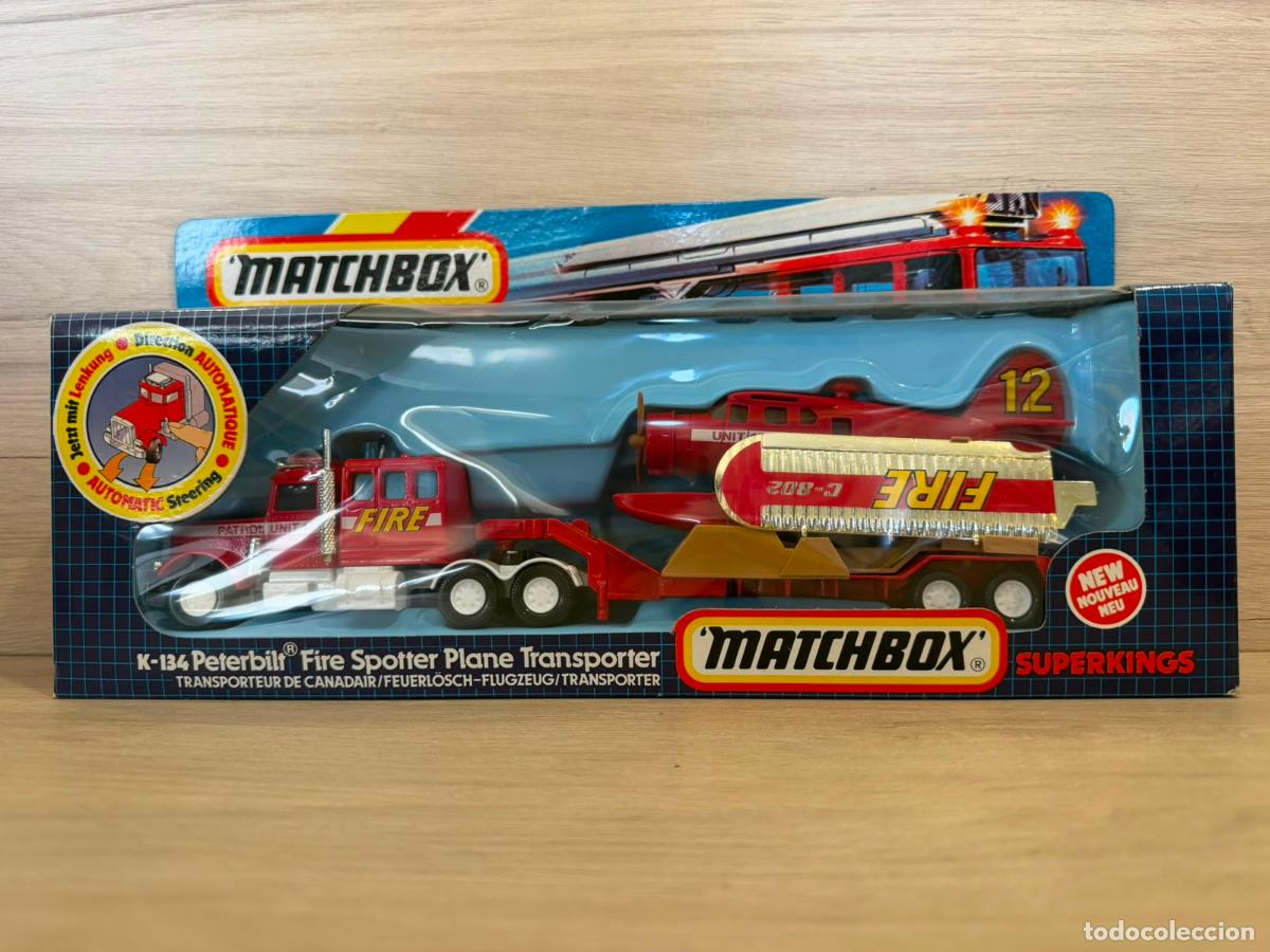 Coches a escala: MATCHBOX SUPERKINGS K-134 PETERBILT FIRE SPOTTER PLANE TRANSPORTER - con caja