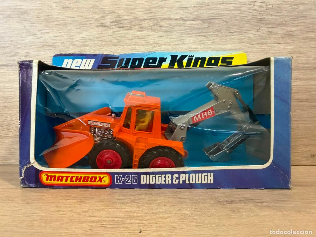 Coches a escala: MATCHBOX K-25 DIGGER & PLOUGH NEW SUPER KINGS - con caja