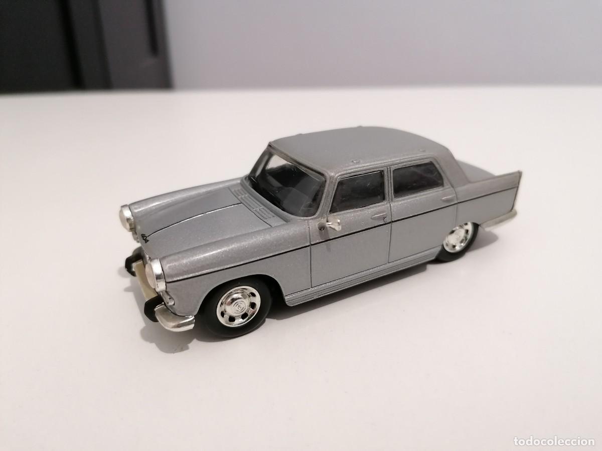 Model Cars: Del Prado 1/43 Peugeot 404 1964 Buen Estado