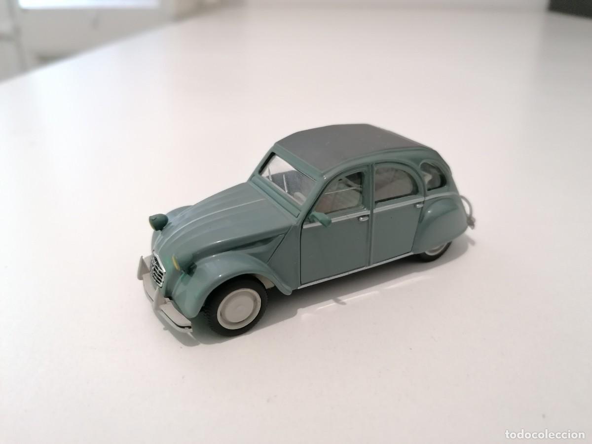 Voitures &agrave; l'&eacute;chelle: Altaya 1/43 Citro&euml;n 2CV 1966 Buen Estado
