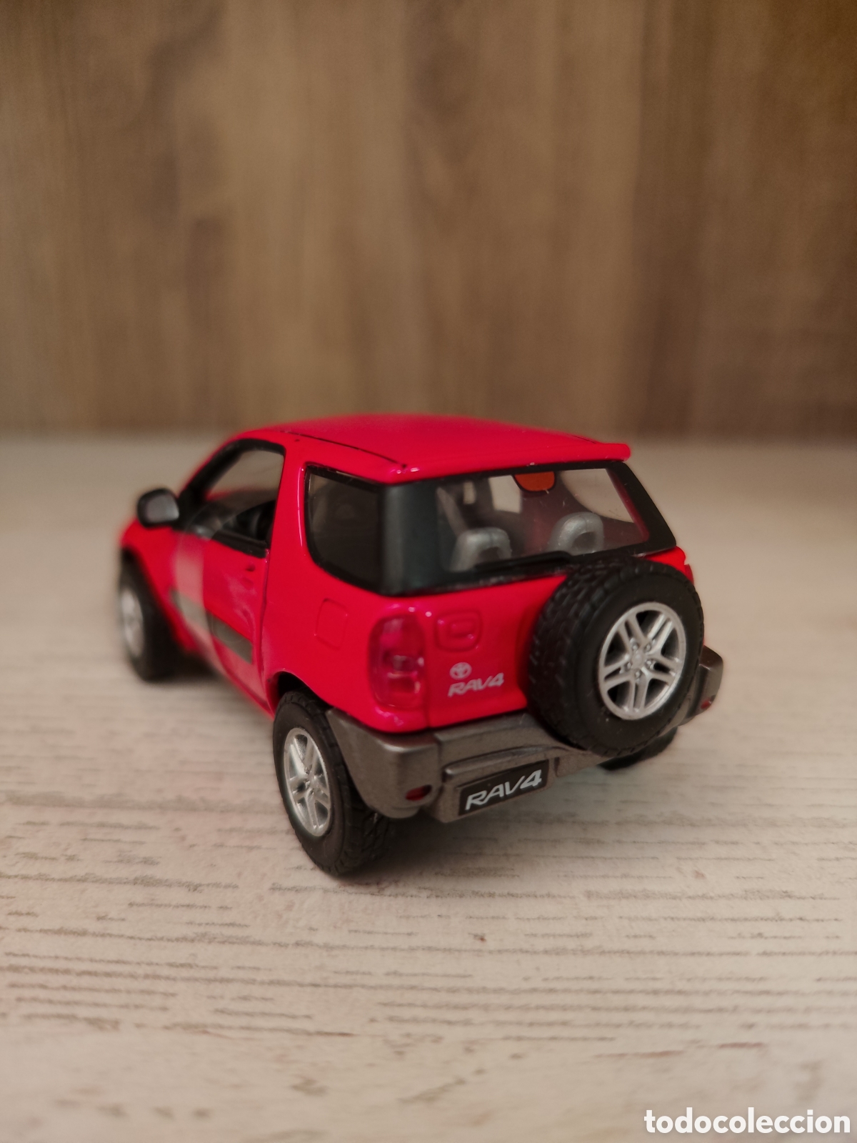 Coches a escala: TOYOTA RAV 4 HONGWELL