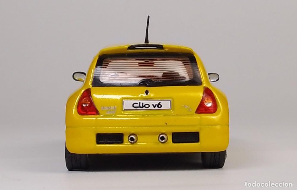Coches a escala: Renault Clio V6 2003 - Foto 5