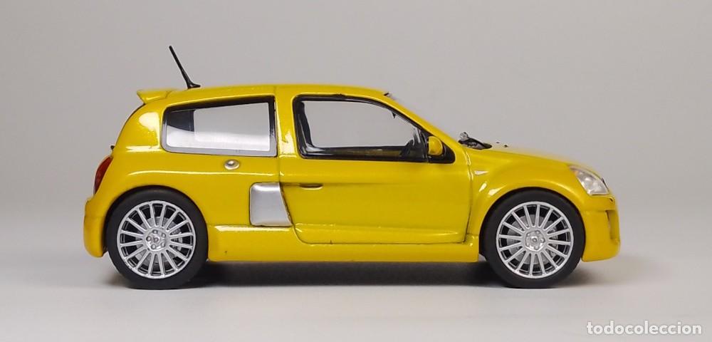 Coches a escala: Renault Clio V6 2003 - Foto 7