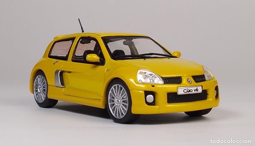 Coches a escala: Renault Clio V6 2003 - Foto 8