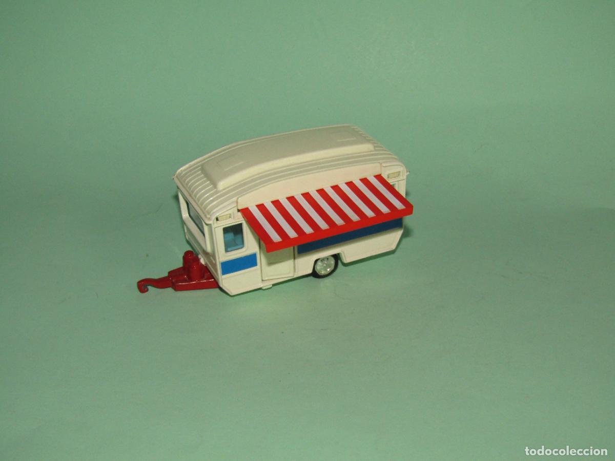 Coches a escala: Antigua Caravana Roulotte con Toldo Avance en Escala 1/43 de JOAL