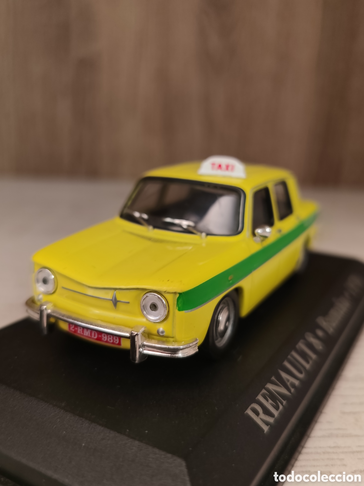 Coches a escala: RENAULT 8 TAXI MALI e 1.43