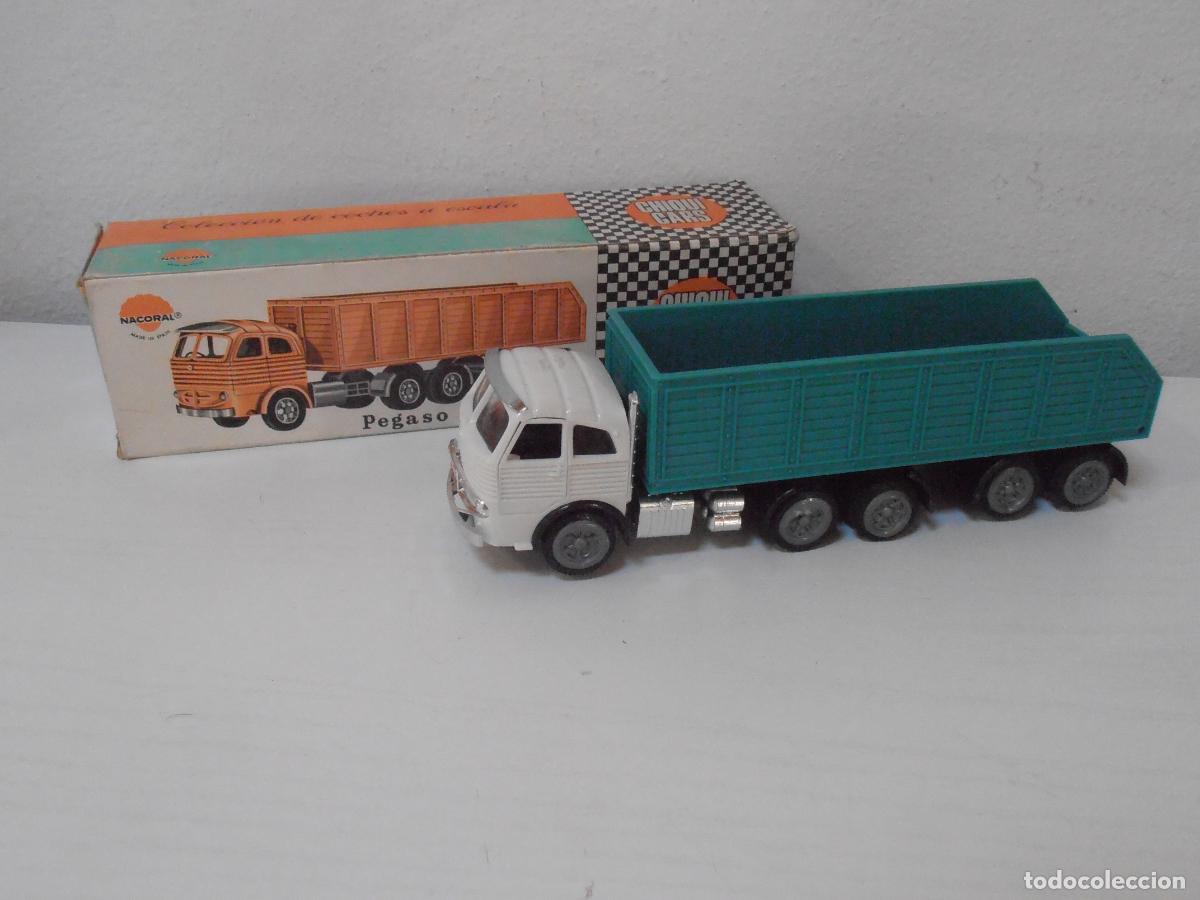 Coches a escala: CAMION CHIQUI CARS NACORAL, PEGASO CARGA REF 2018 CAJA ORIGINAL, EXCELENTE ESTADO, MADE IN SPAIN