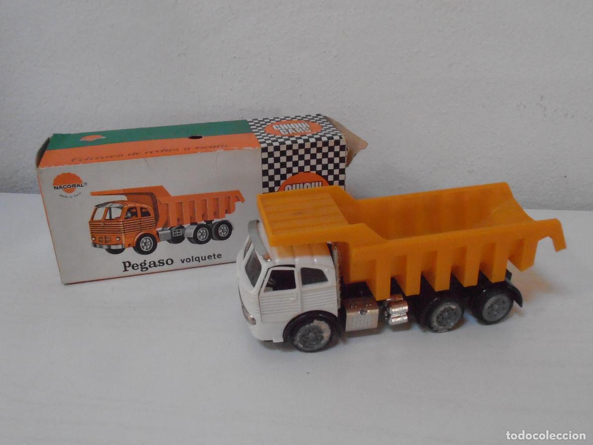 Coches a escala: CAMION CHIQUI CARS NACORAL, PEGASO VOLQUETE REF 2017 CAJA ORIGINAL, EXCELENTE ESTADO, MADE IN SPAIN