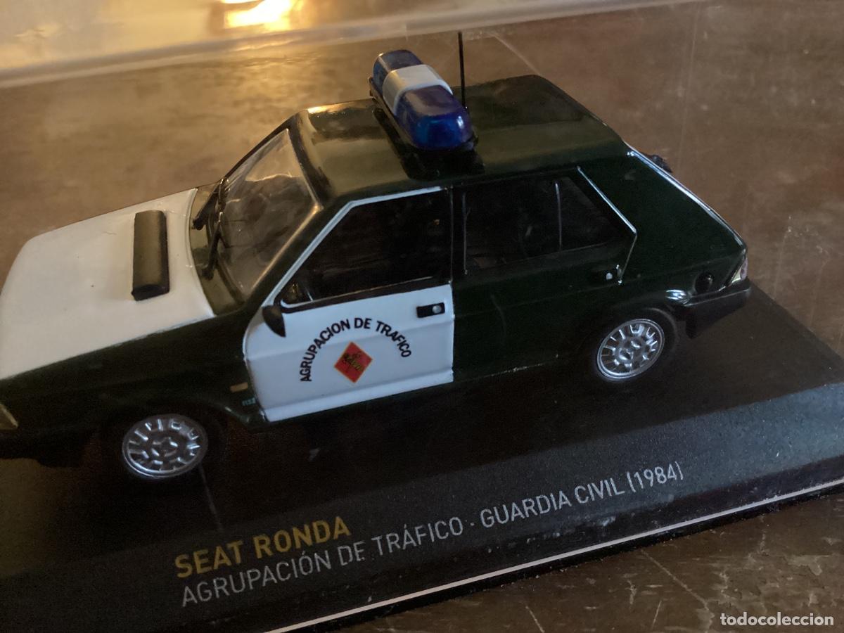 Coches a escala: MAQUETA COCHE METAL SEAT RONDA. AGRUPACI&Oacute;N DE TR&Aacute;FICO. GUARDIA CIVIL 1984.