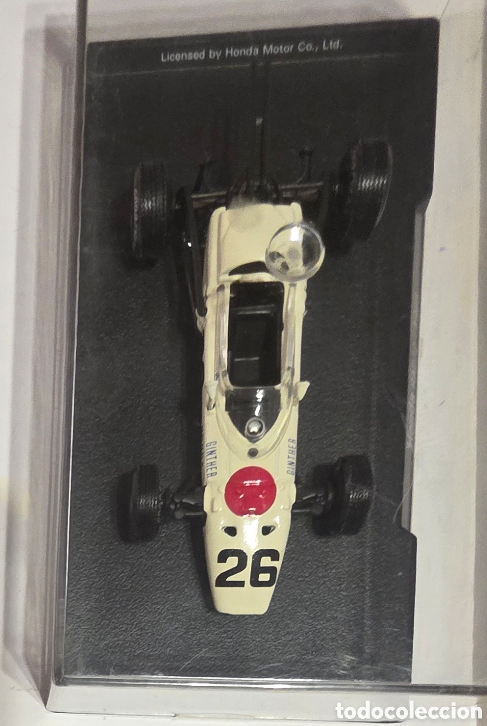 Coches a escala: Lote de 4 a escala 1/43 para X&times;&times;&times;&times;&times;2