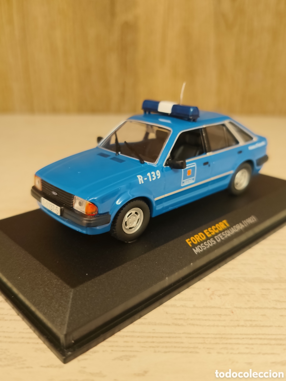 Coches a escala: FORD ESCORT MOSSOS ESCUADRA