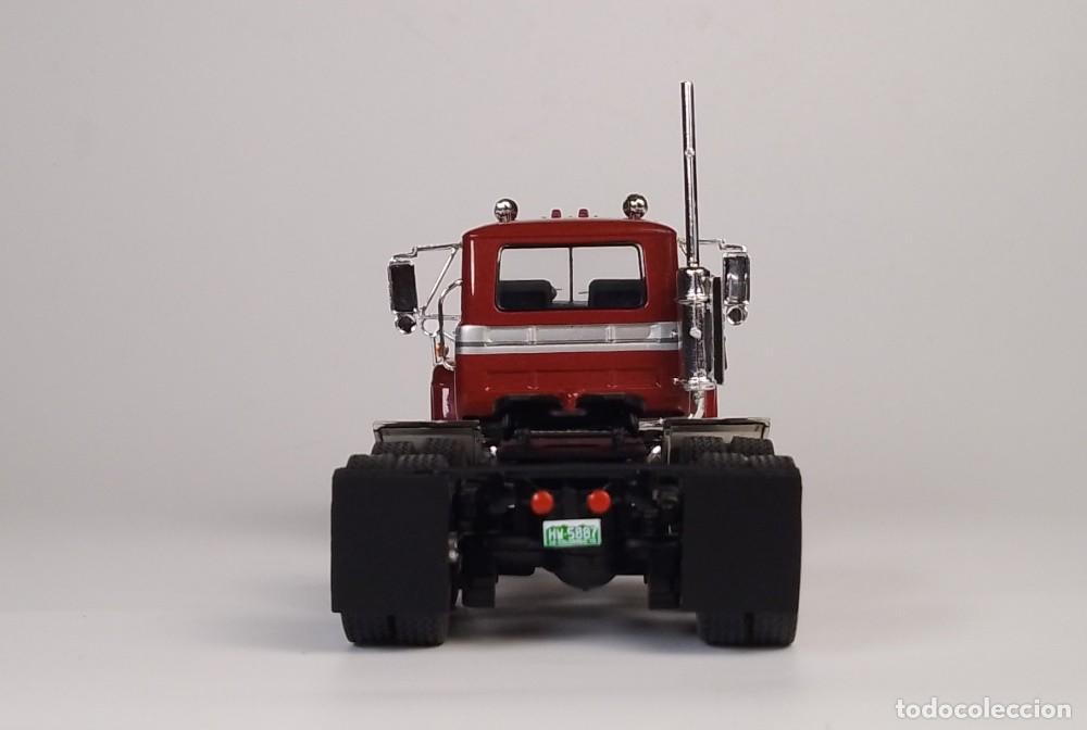Coches a escala: Mack R-Series 1966 1/43 - Foto 5