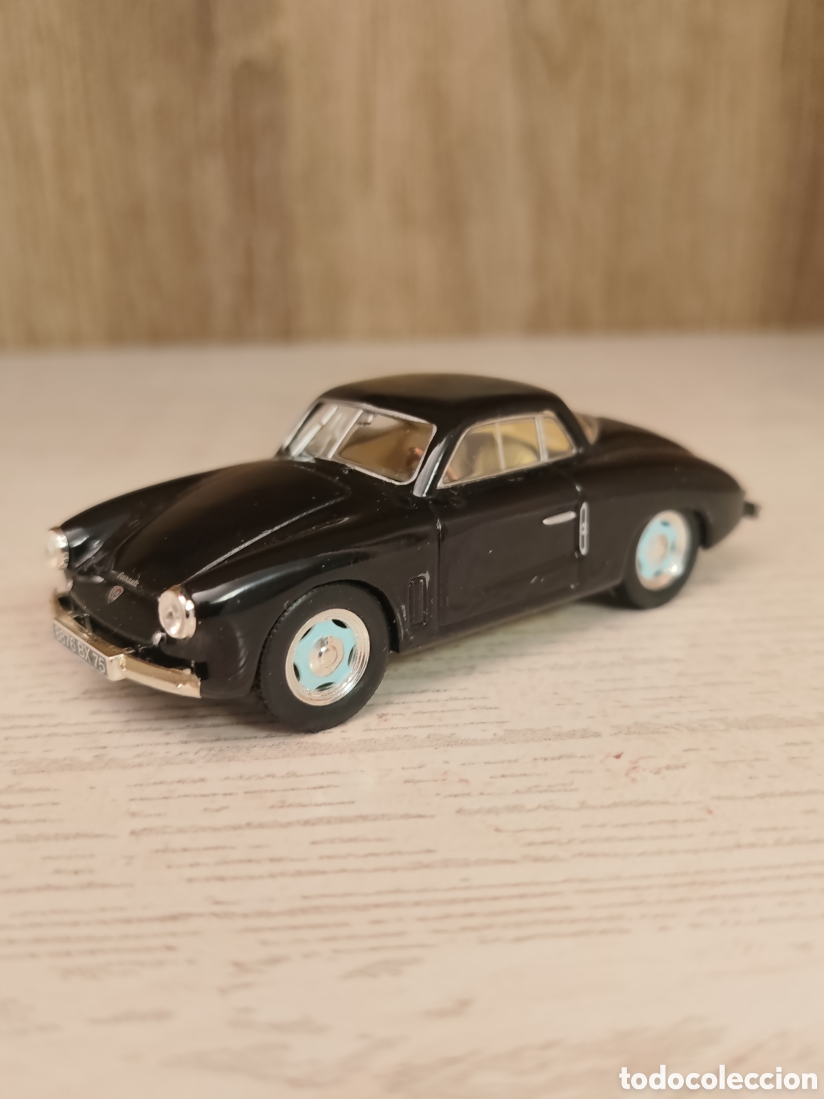 Coches a escala: RENAULT 4 CV COACH VERNET PAIRARD '54