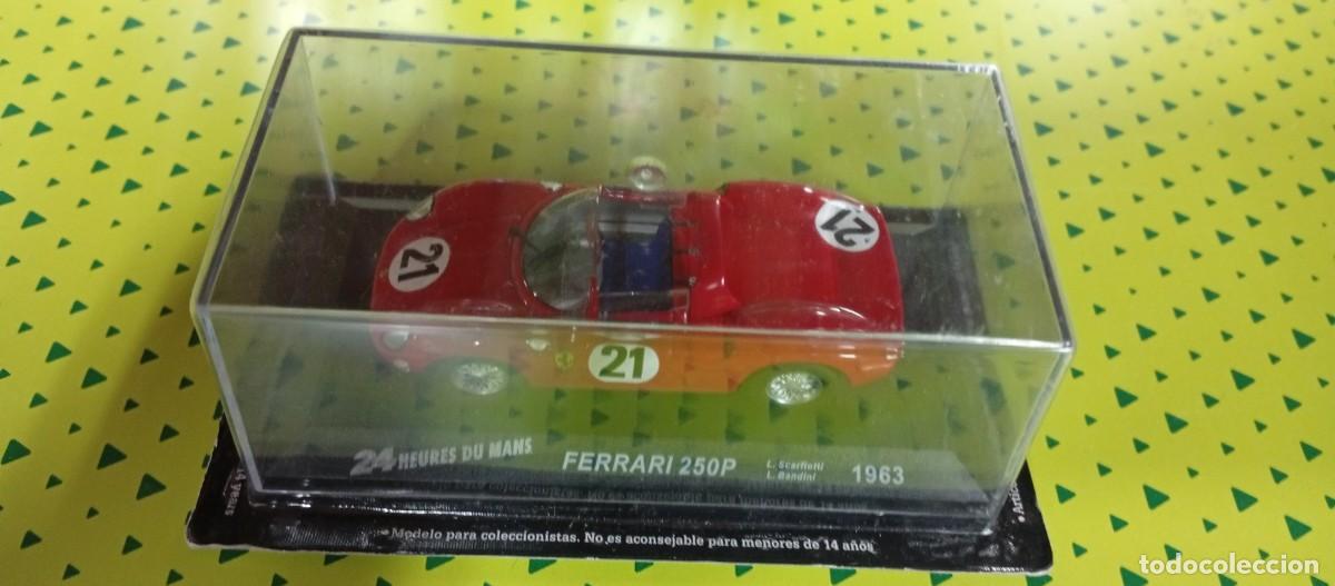 Coches a escala: Gran lote de coches de carrera y taxis Altaya