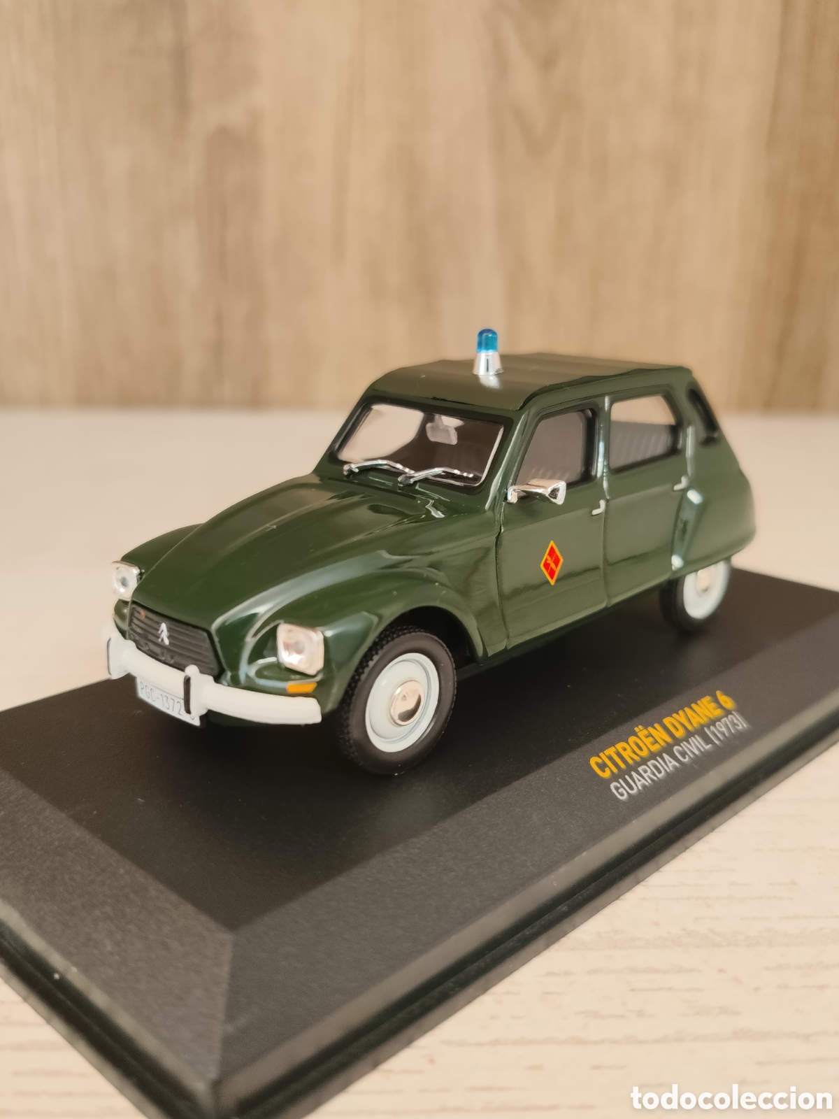 Coches a escala: CITRO&Euml;N DYANE 6 GUARDIA CIVIL