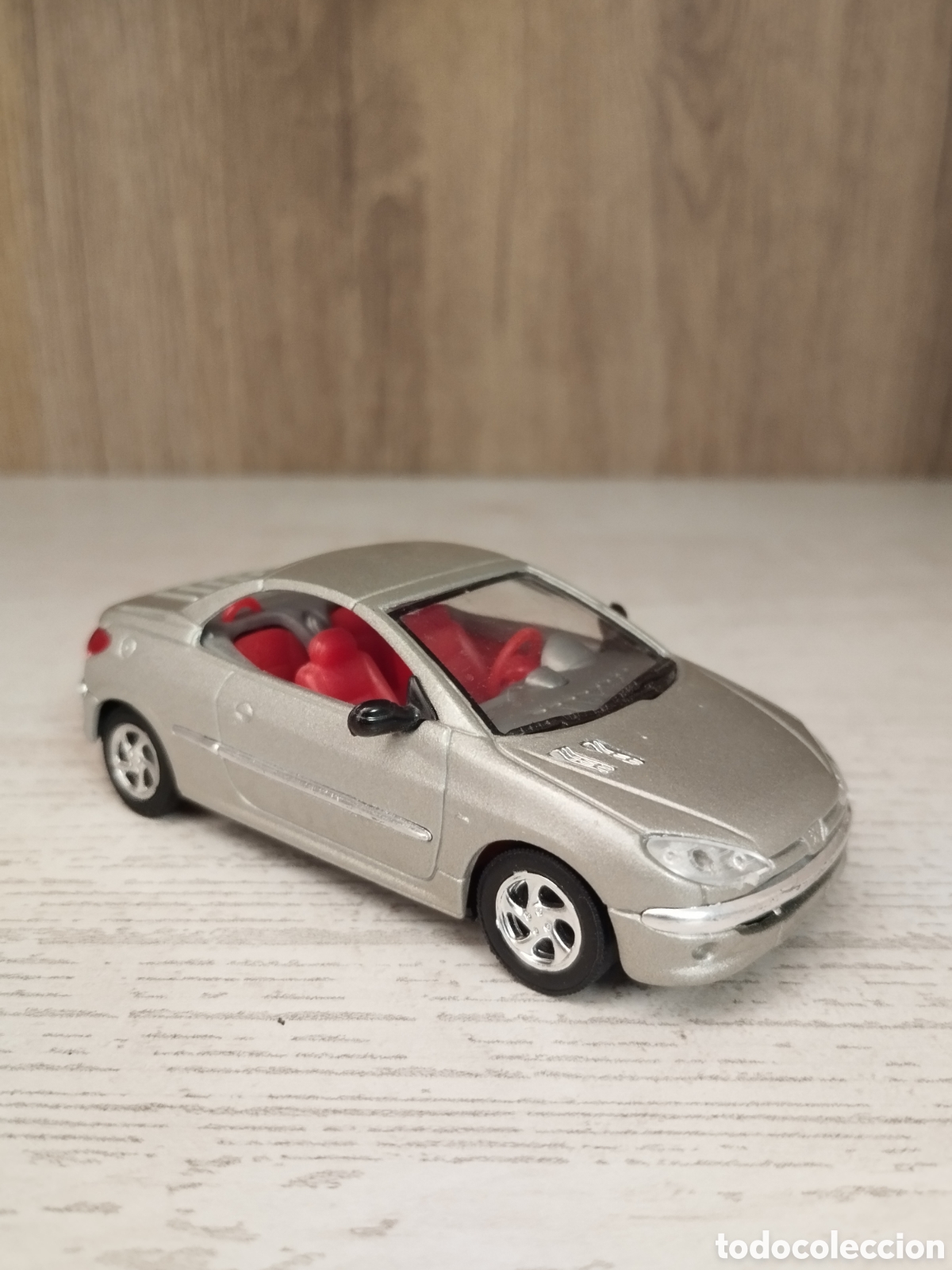 Coches a escala: PEUGEOT 206 CC NOREV e 1.43