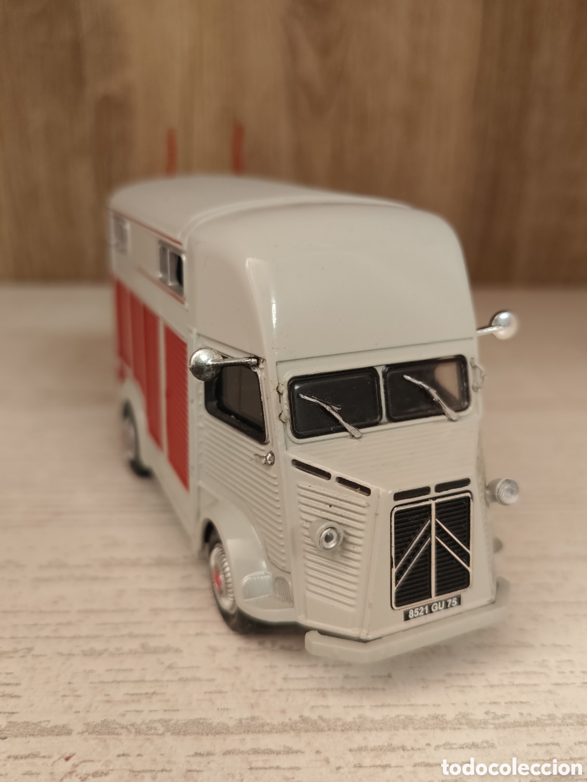 Coches a escala: CITRO&Euml;N TYPE H GANADO