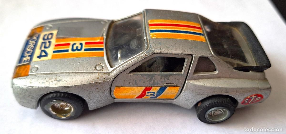 Coches a escala: COCHE ESCALA 1/43- COCHE ANTIGUO PORSCHE 924 CARRERA GT - A&Ntilde;OS 80 - MADE HONG KONG - BUEN ESTADO