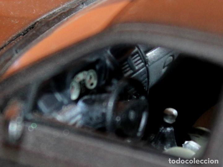 Coches a escala: Renault Clio Privilege 2001. Universal Hobbies E: 1/43 - Foto 8