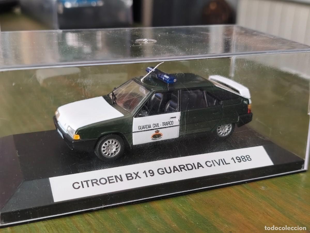 Coches a escala: Citro&euml;n BX 19 Guardia Civil Tr&aacute;fico 1988.Escala 1/43. Altaya.