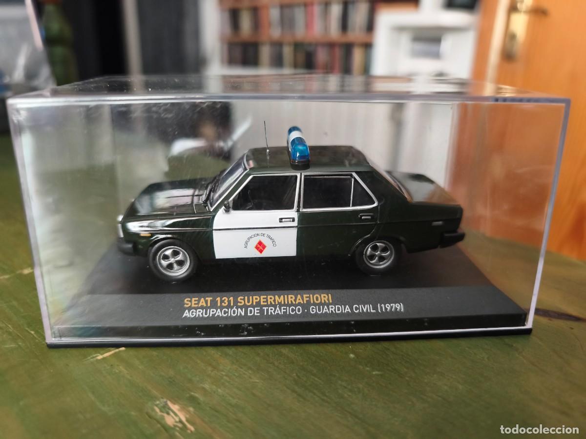Coches a escala: Seat 131 Supermirafiori . Agrupaci&oacute;n de Tr&aacute;fico Guardia Civil 1979. Escala 1/43. Altaya.