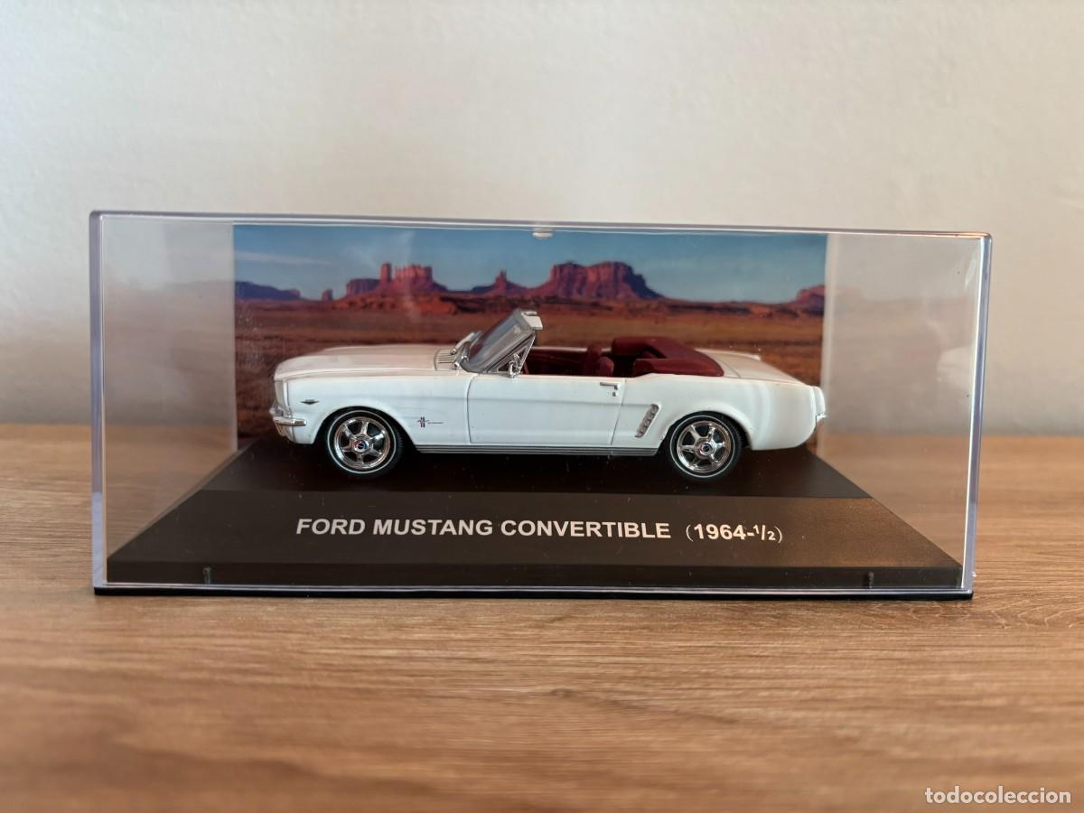 Coches a escala: Ford Mustang Convertible 1/43