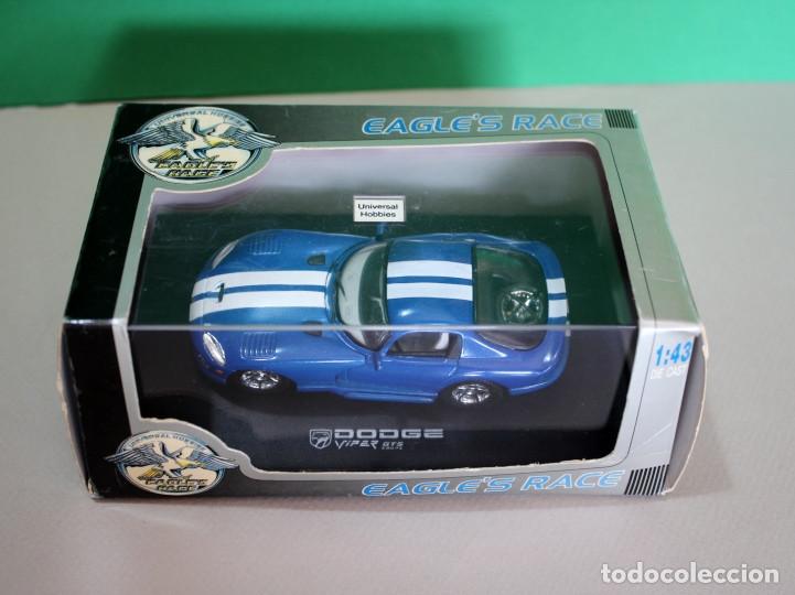 Coches a escala: Dodge Viper GTS Universal Hobbies