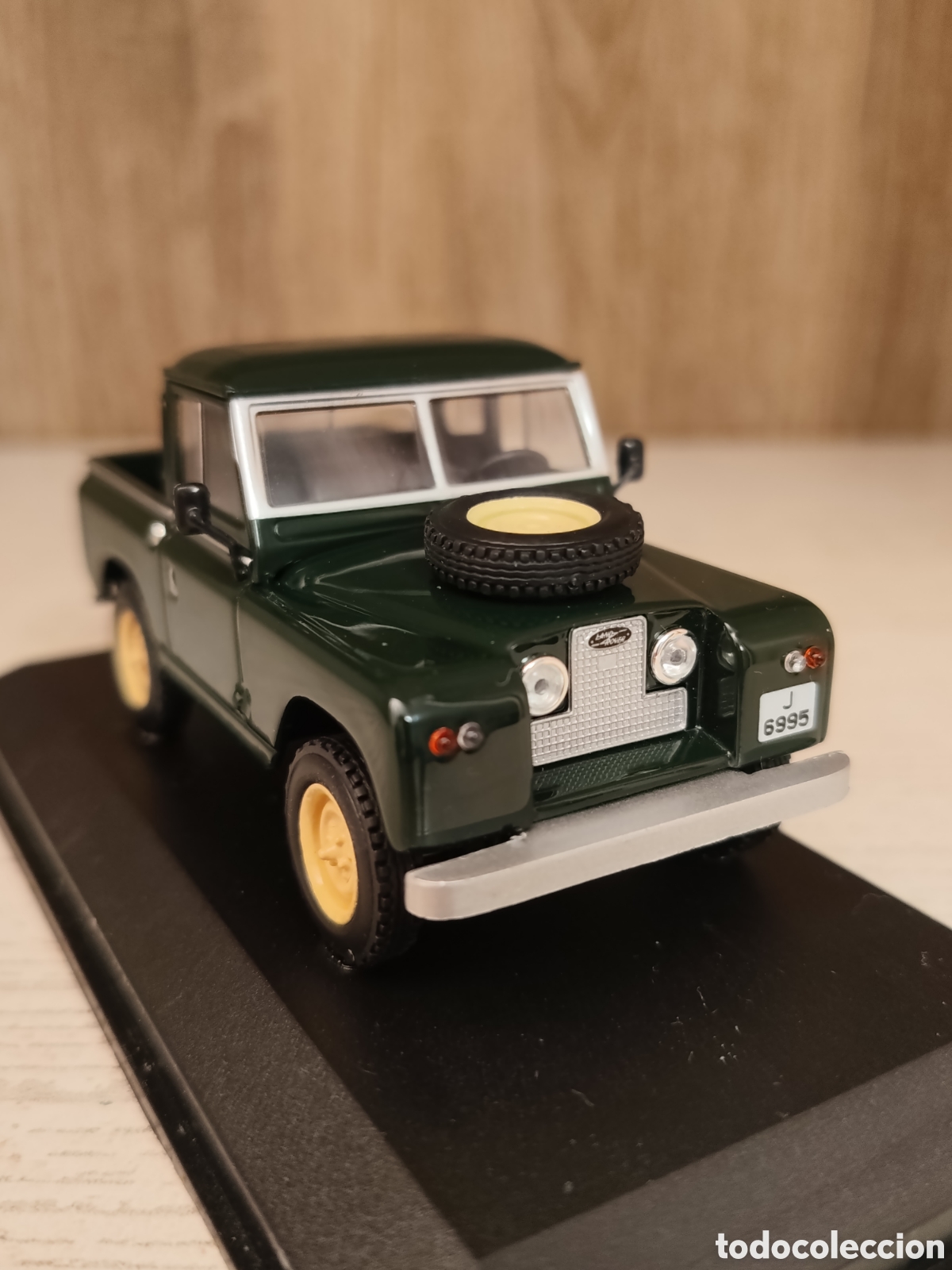 Coches a escala: LAND ROVER SANTANA 88 PICKUP