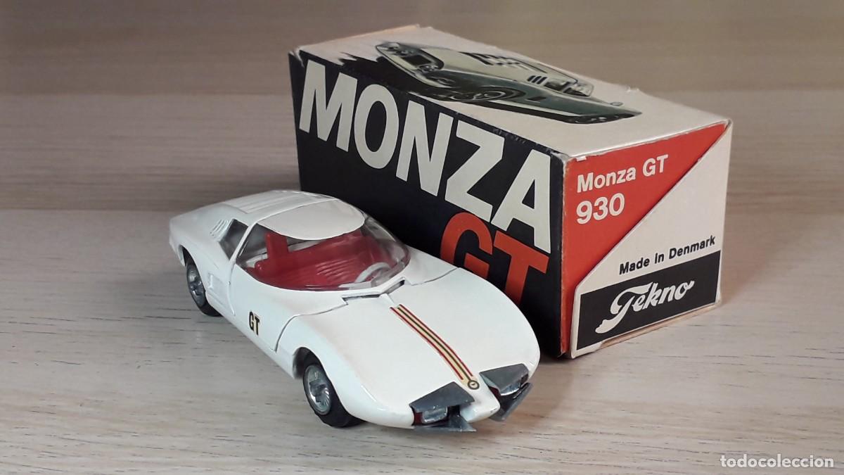 Coches a escala: Chevrolet Corvair Monza GT # 930, metal esc. 1/43, Tekno Denmark tipo Dinky, original a&ntilde;os 60.