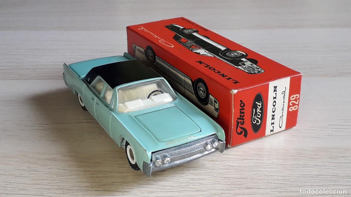 Coches a escala: Ford Lincoln Continental # 829, metal esc. 1/43, Tekno made in Denmark tipo Dinky, original a&ntilde;os 60.