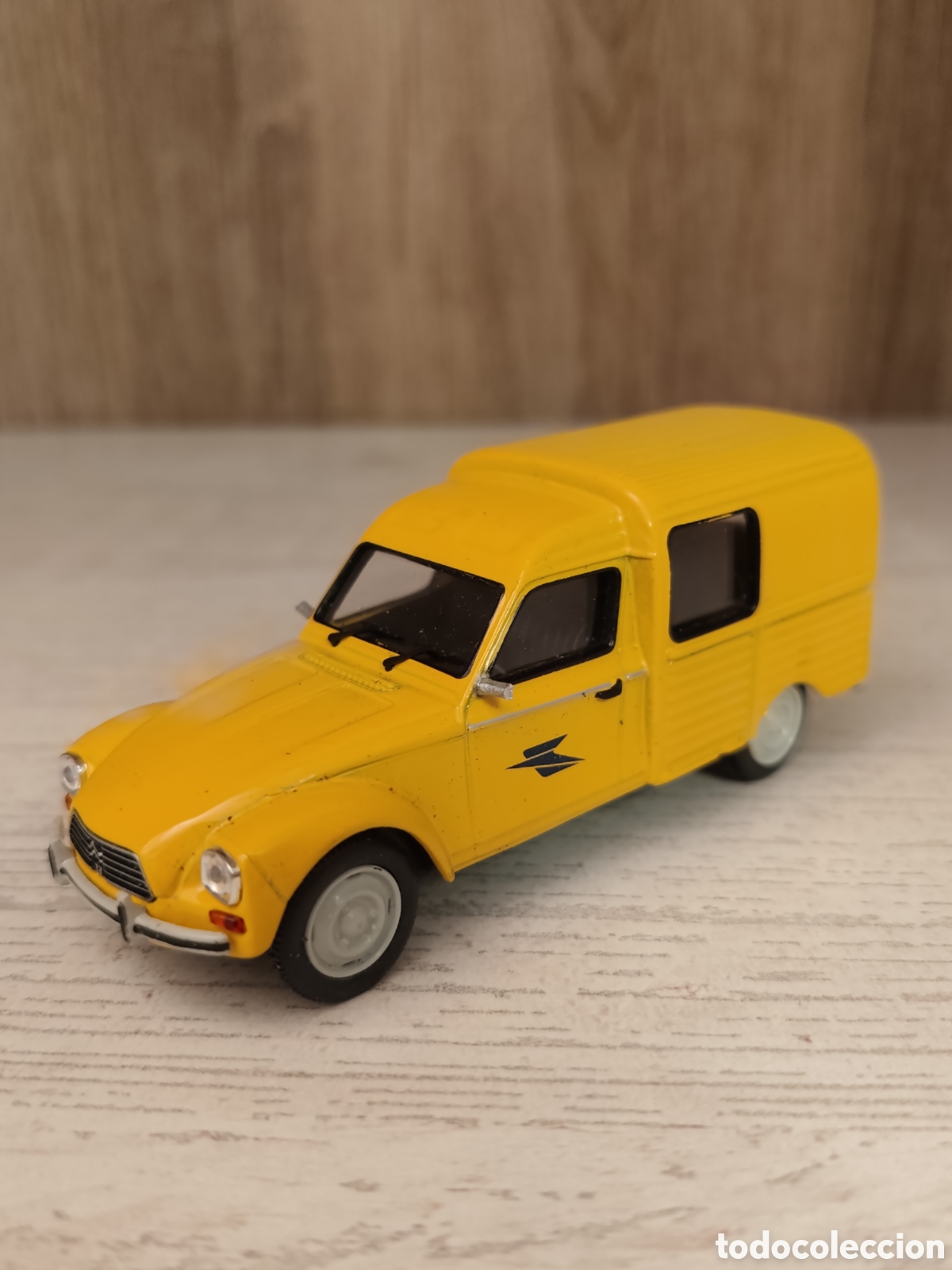 Coches a escala: CITRO&Euml;N DYANE LA POSTE - Foto 4