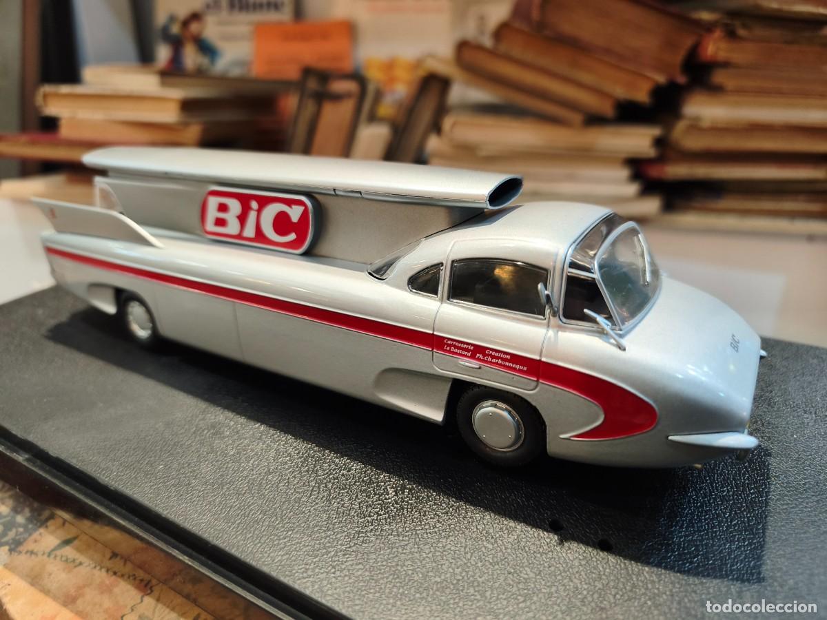 Coches a escala: Citro&euml;n U55 publicidad Bic. Tour de France. TDF803. Hachette escala 1/43.
