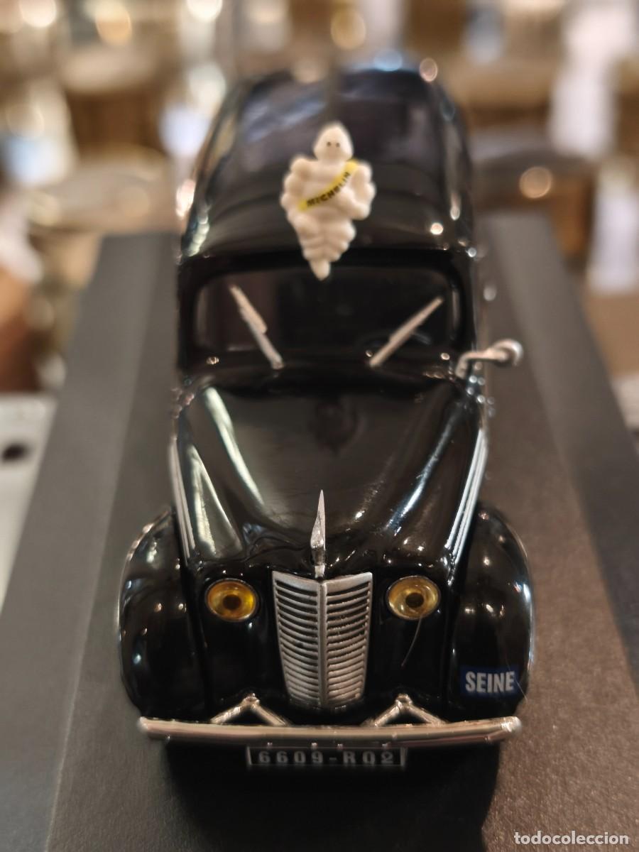 Coches a escala: Renault Juvaquatre Van 1955 publicidad Michelin. Escala 1/43